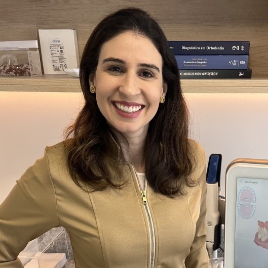 Dra. Luiza Magalhães