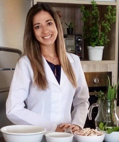 Dra. Camila Rodrigues Laranja