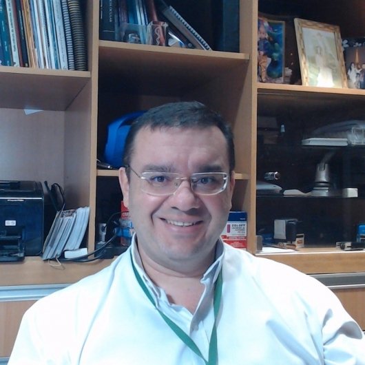 Dr. Julio Cesar Souza Silva