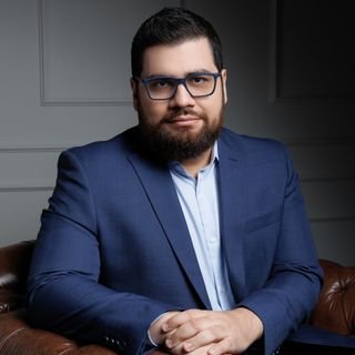 Dr. Vitor Melgar