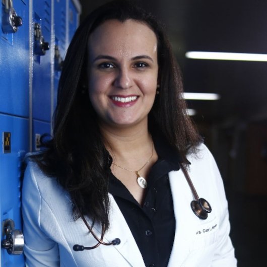 Dra. Camila Moreira