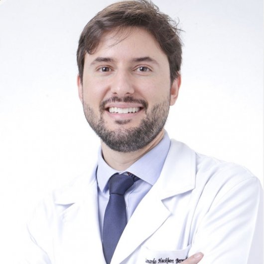 Dr. Leonardo Hackbart Bermudes