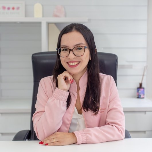 Dra. Carla Cristina Lins Knochenhauer
