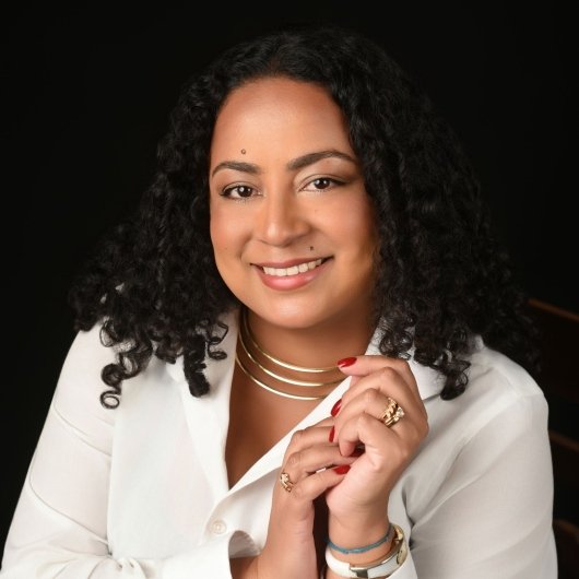 Dra. Daiane Oliveira