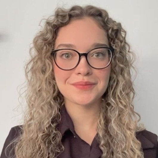Laura Villalba Alvim Porto