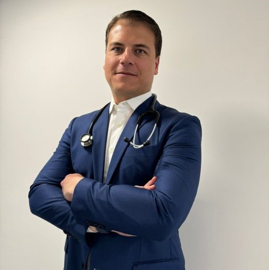 Dr. Eduardo Fellipe Coelho Assef
