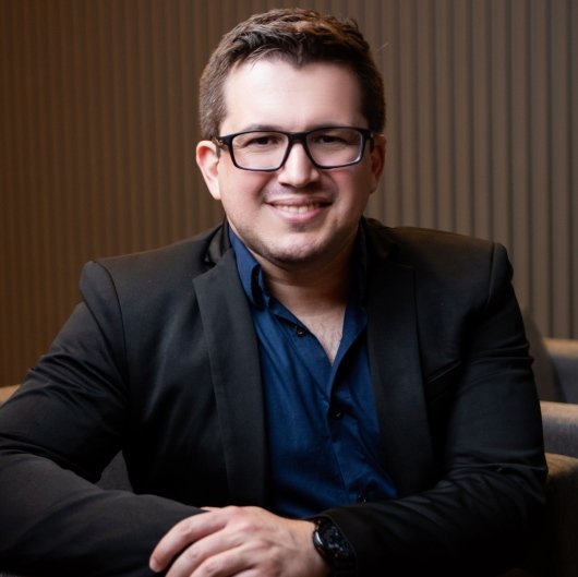 Dr. Logan Morais Silva Bambil
