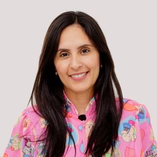 Dra. Paula Dias