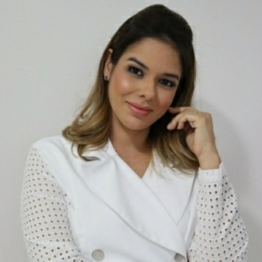 Dra. Ana Catarina de Moraes Barros