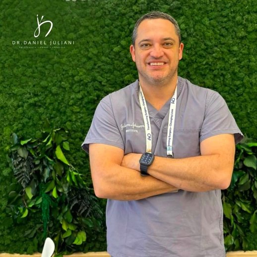 Dr. Daniel Juliani
