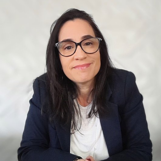Dra. Fabiana Menezes Brandão Rama