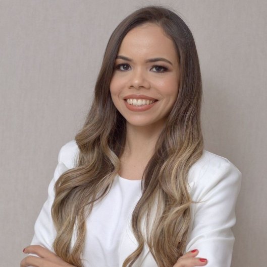Dra. Daniela Pereira Santos