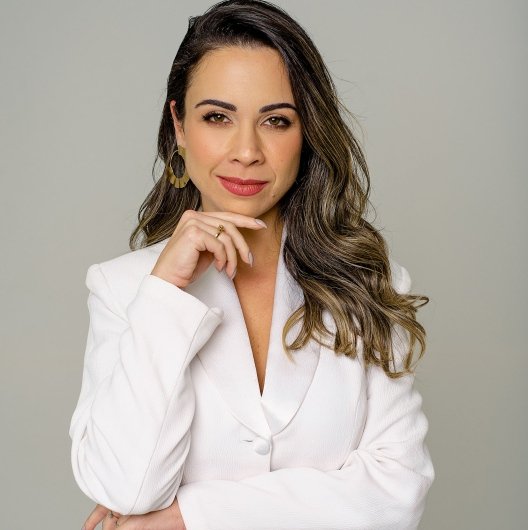 Dra. Isabela Brum