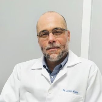 Dr. Gustavo Kruse