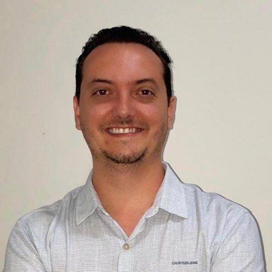 Dr. Gustavo Henrique Lucarelli