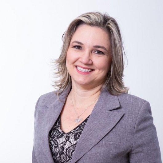 Dra. Daniela Falqueto Alvim