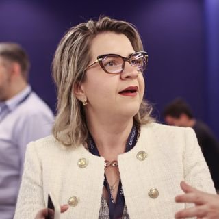 Dra. Cynthia Lemos