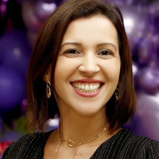 Prof. Edivana Antunes