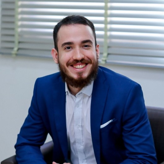 Dr. Eduardo Godoy