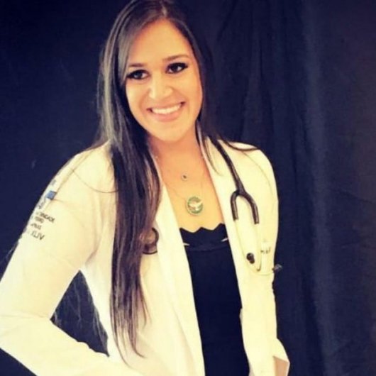 Dra. Ana Flavia Cardoso Ferreira
