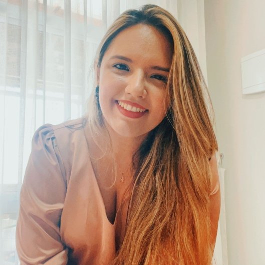 Vetsia Larissa Nóbrega de Lucena Candeia