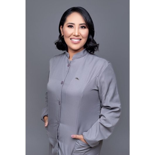 Dra. Aline Otani