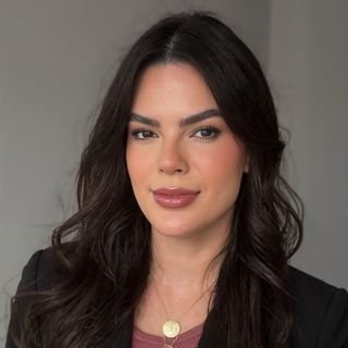 Dra. Alana Reis