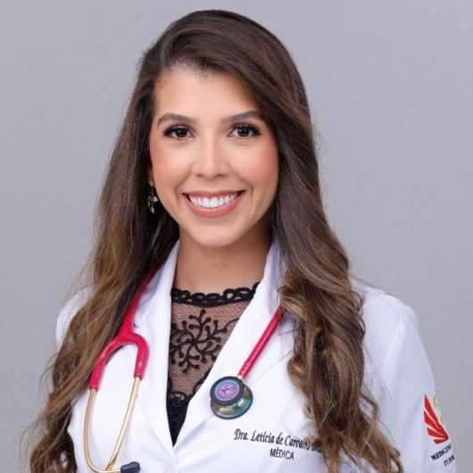 Dra. Leticia Carvalho