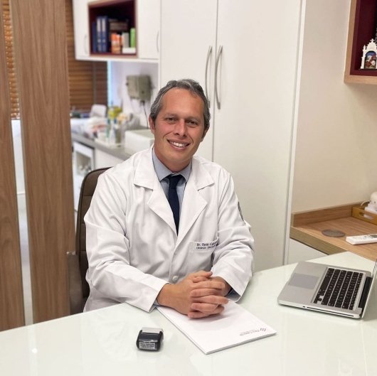 Dr. Flavio Cajaraville