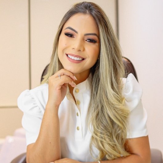 Dra. Aline Fabiola Rodrigues Abreu