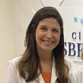 Dra. Clarissa Cathalá Esberard
