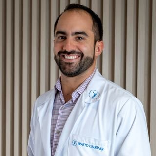 Dr. Lucas Benatti