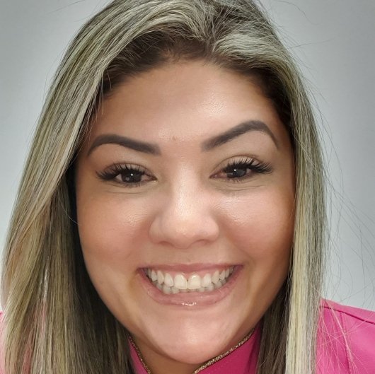 Dra. Rebecca Lopes