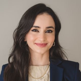 Dra. Karlla Cardinali Antunes Lauriano
