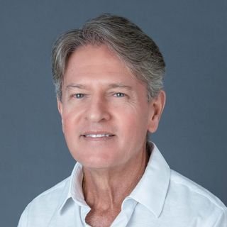 Dr. Rodolfo Marques