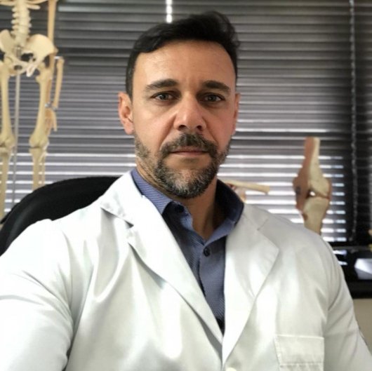 Dr. Carlos Henrique Borges de Sousa