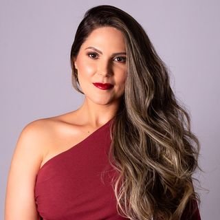 Dra. Lina Paula dos Santos Domingues