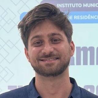 Dr. Vinícius Falcão