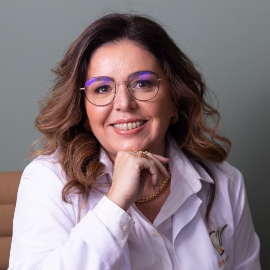 Dra. Camila Varella