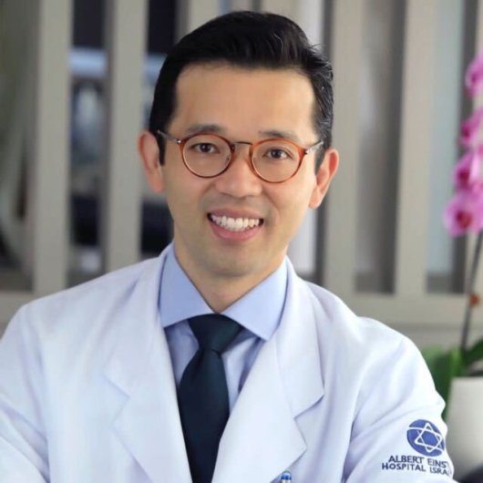 Dr. Alexandre Sasaoka
