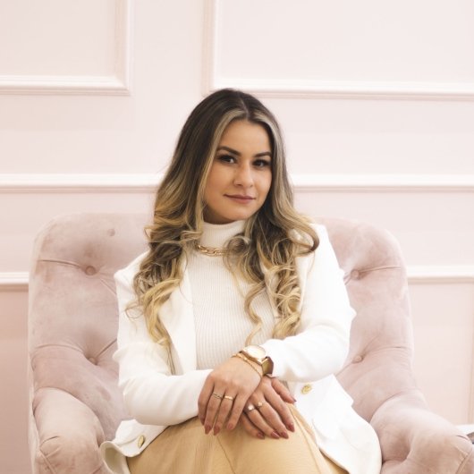 Mônica Almeida