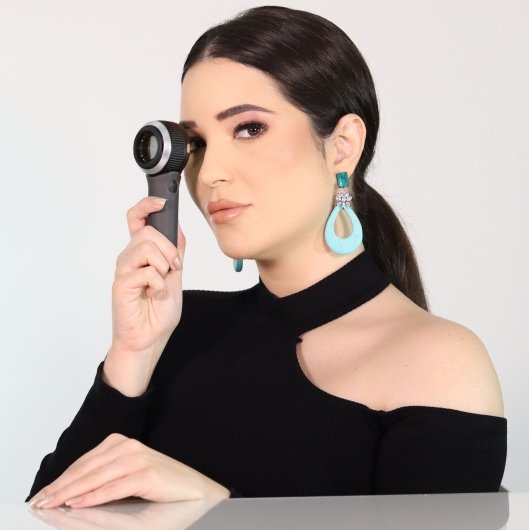 Dra. Bruna Rossafa