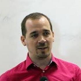 Dr. Henderson Eduarth Schwengber