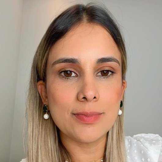 Dra. Jackeline Carneiro