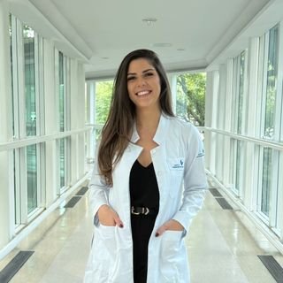 Dra. Thathiane Ribeiro