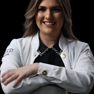 Dra. Julia Pelegrini