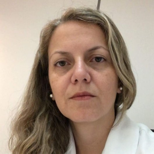 Dra. Alessandra Aires Pacheco