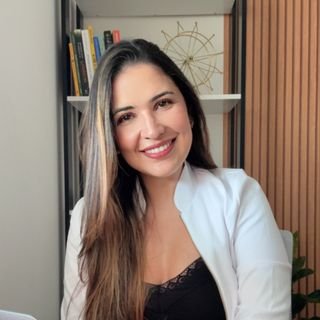 Dra. Elayne Fernanda