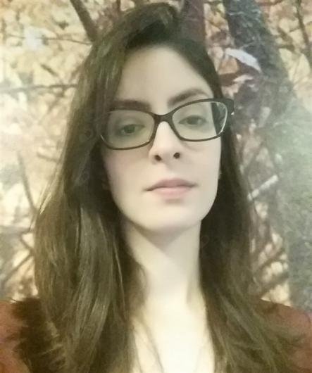 Dra. Bruna Avellar de Paula Pereira