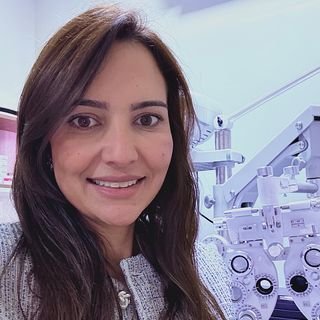 Dra. Renata Prado